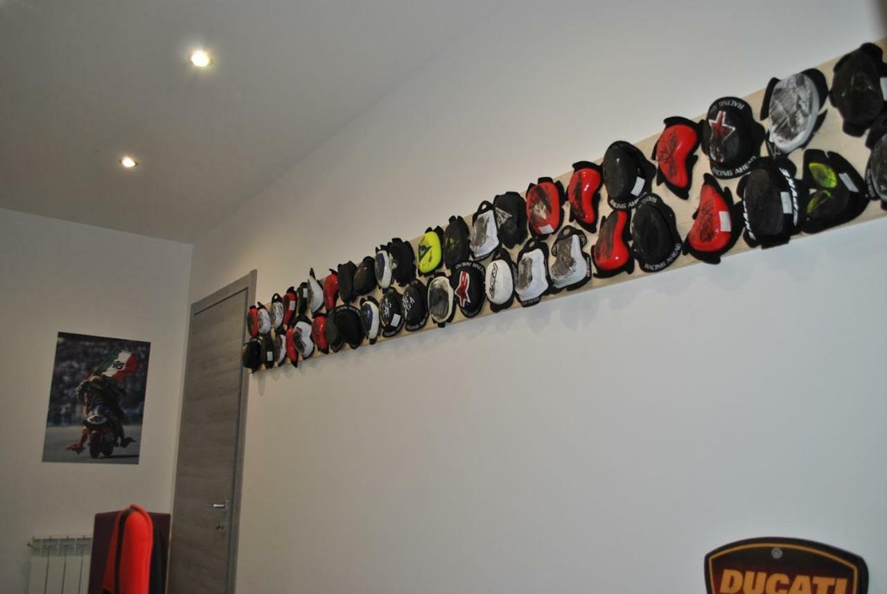 Italian Piston House Sport Moto Rent Bed & Breakfast Millesimo Dış mekan fotoğraf