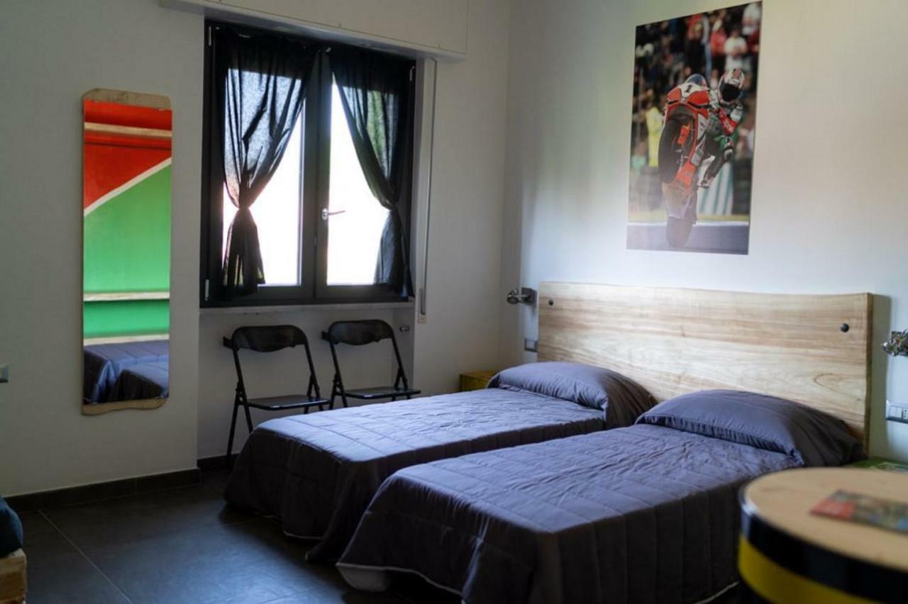 Italian Piston House Sport Moto Rent Bed & Breakfast Millesimo Dış mekan fotoğraf