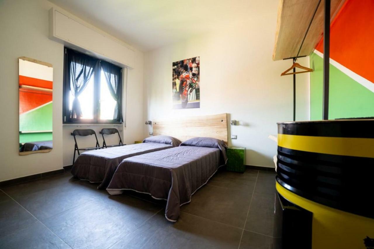 Italian Piston House Sport Moto Rent Bed & Breakfast Millesimo Dış mekan fotoğraf